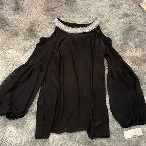 Elegant Black Cold Shoulder Top